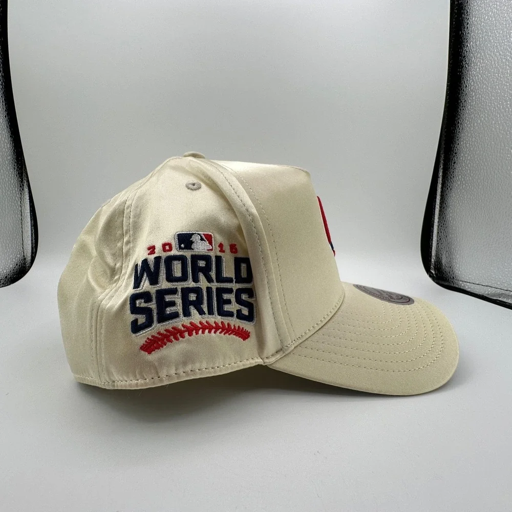 Chicago Cubs Satin Snapback Hat Mitchell & Ness Pro Pinch Cream World Series NEW
